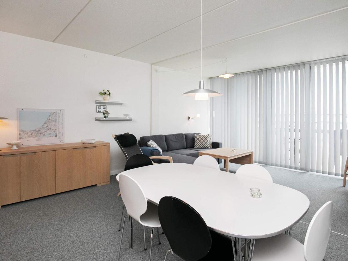 4 Person Holiday Home On A Holiday Park In Blokhus Exterior photo